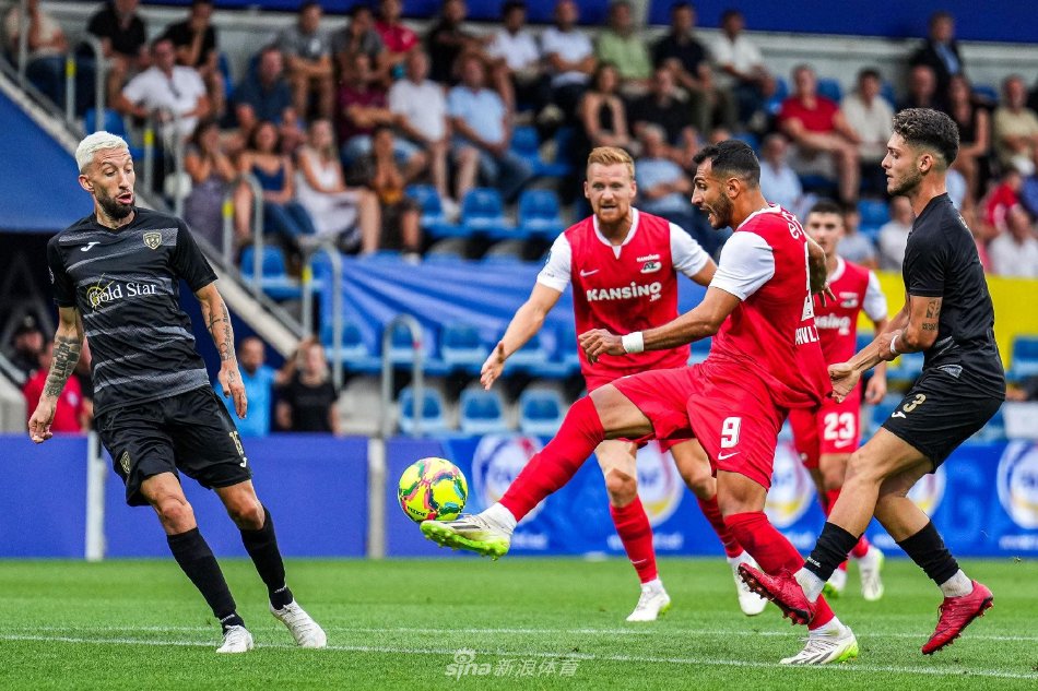 持球推进以 持球推进以