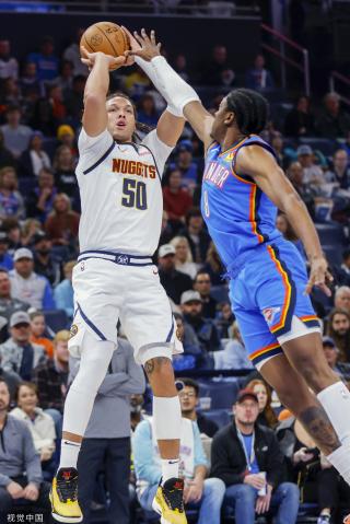 的对决中 的对决中