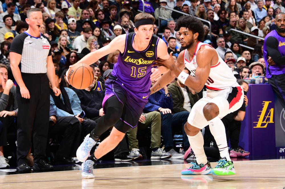 费与薪资压 费与薪资压